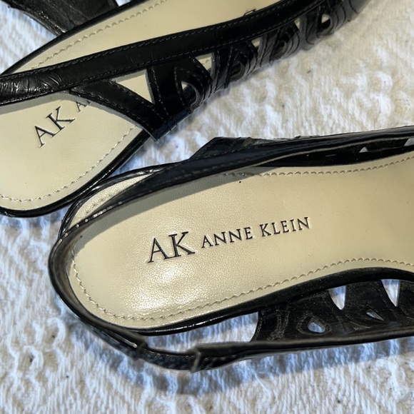 AK Anne Klein Dynamo Black Patent Slingback Heels 7.5M - Picture 3 of 8